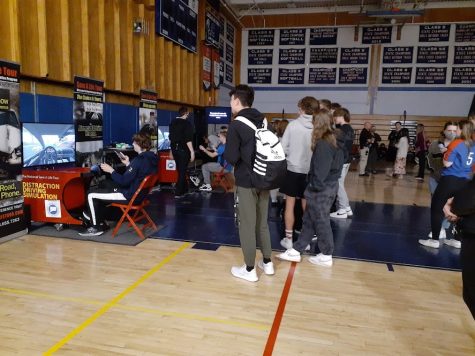 Students Learn About Distracted Driving